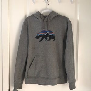 Patagonia sweatshirt